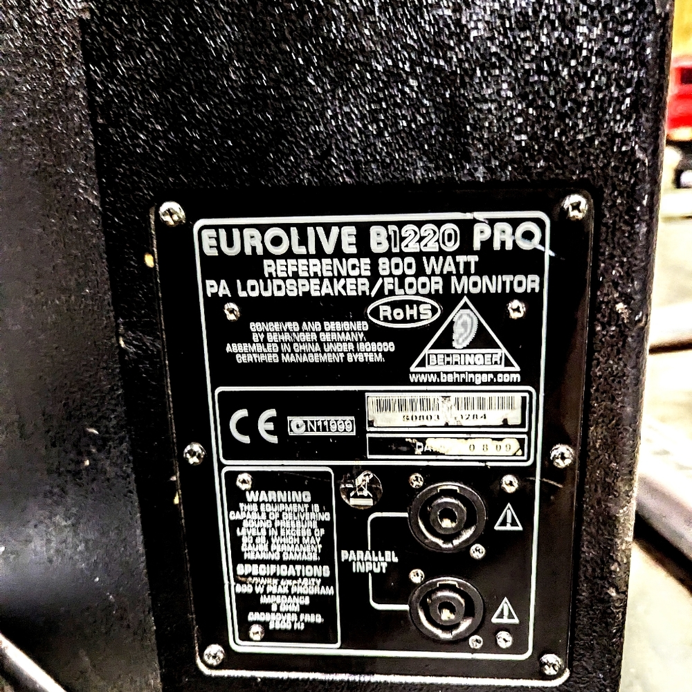 Behringer You're alive! B1220 pro PA loudspeaker floor monitor